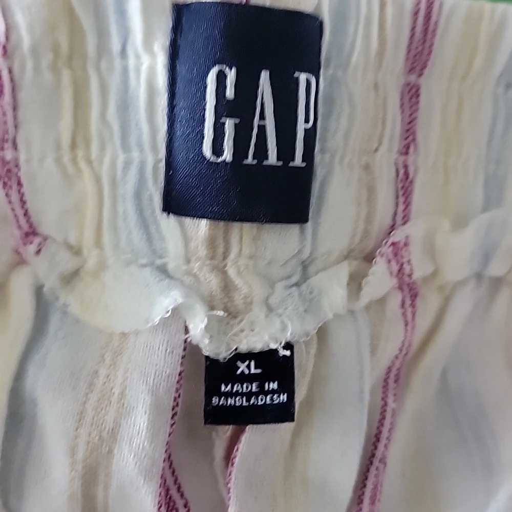 LINEN SHORTS - Picture 3 of 8